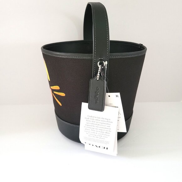 Coach CCE04 Trick Or Treat Cat Halloween Bucket 2025 Black Regenerative - Picture 3 of 7